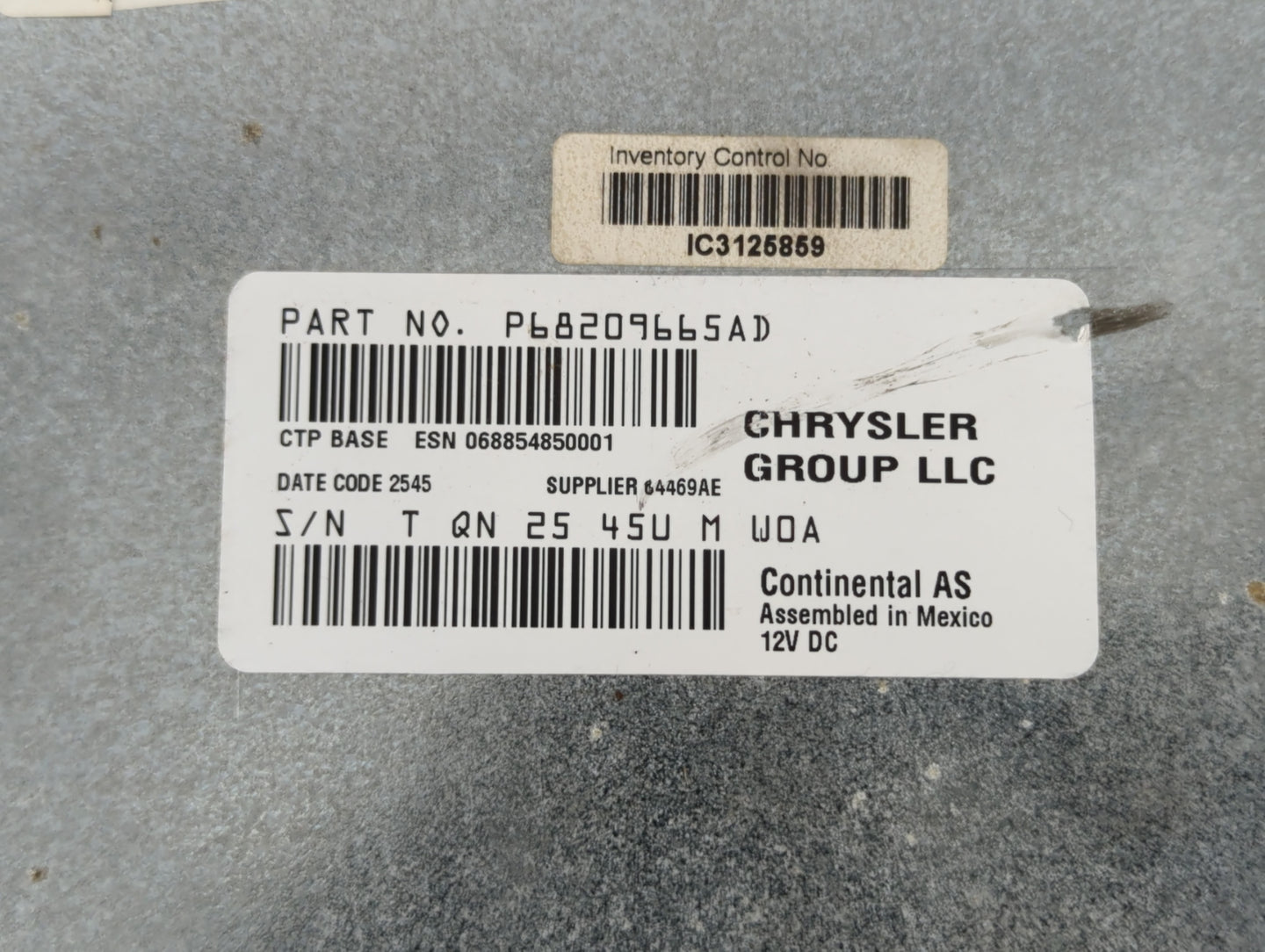 2018-2020 Dodge Journey Radio AM FM Cd Player Receiver Replacement P/N:P68209665AD Fits Fits 2018 2019 2020 OEM Used Auto Parts - Oemusedautoparts1.com