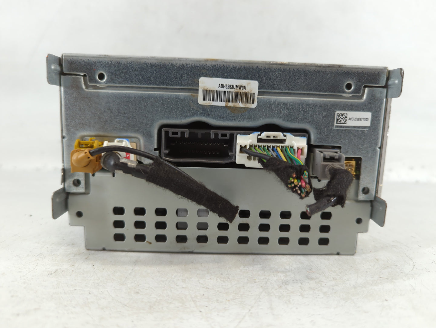 2018-2020 Dodge Journey Radio AM FM Cd Player Receiver Replacement P/N:P68209665AD Fits Fits 2018 2019 2020 OEM Used Auto Parts - Oemusedautoparts1.com