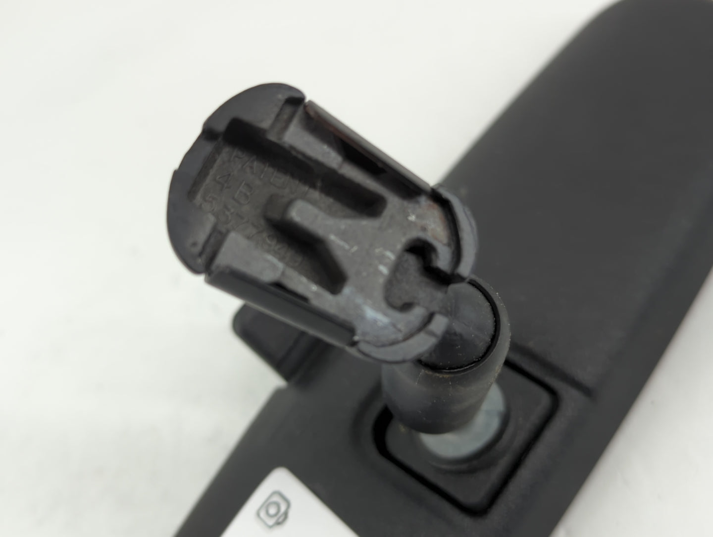 2014-2022 Nissan Rogue Interior Rear View Mirror Replacement OEM P/N:IE8011681 Fits OEM Used Auto Parts - Oemusedautoparts1.com