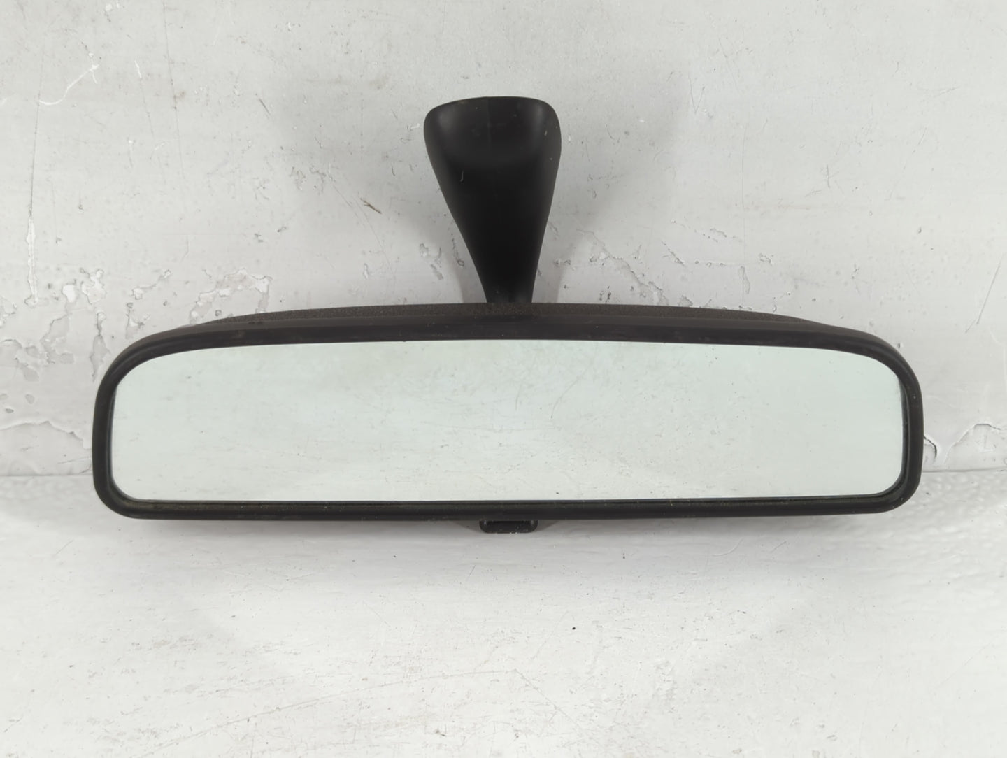 2005-2011 Hyundai Accent Interior Rear View Mirror Replacement OEM P/N:E11025400 Fits OEM Used Auto Parts - Oemusedautoparts1.com