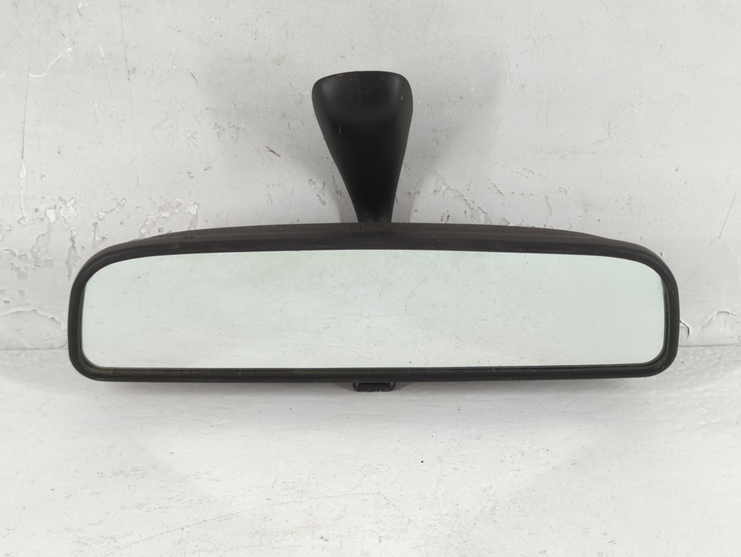 2005-2011 Hyundai Accent Interior Rear View Mirror Replacement OEM P/N:E11025400 Fits OEM Used Auto Parts - Oemusedautoparts1.com