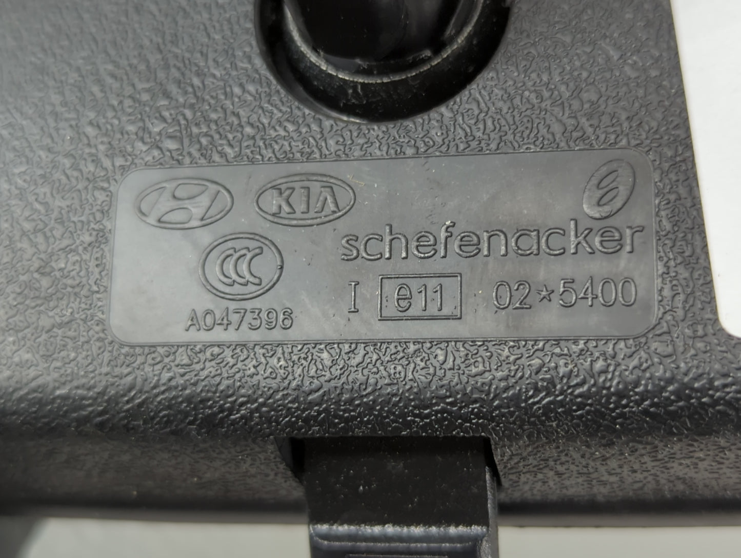 2005-2011 Hyundai Accent Interior Rear View Mirror Replacement OEM P/N:E11025400 Fits OEM Used Auto Parts - Oemusedautoparts1.com