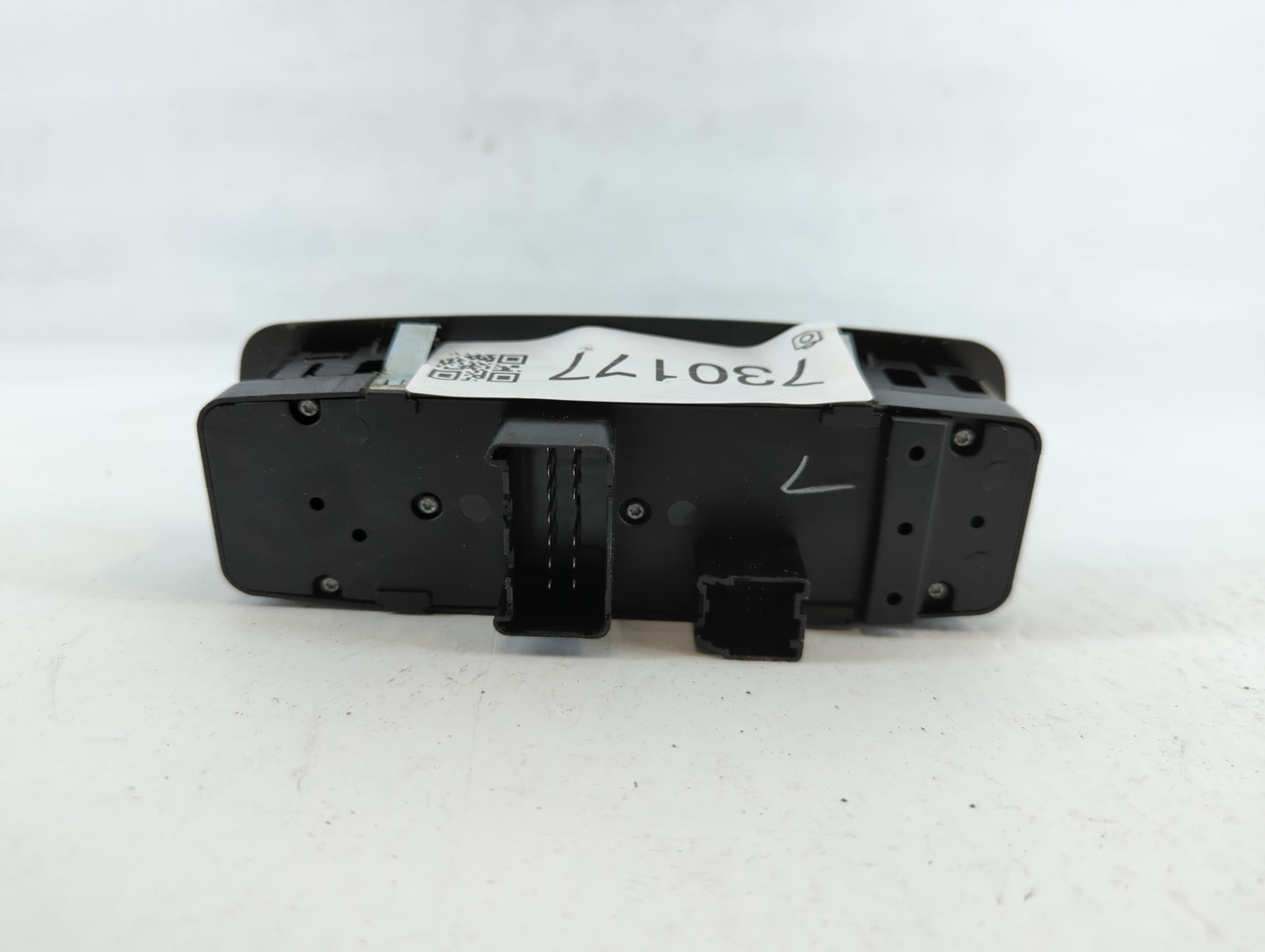 2013-2016 Ford Escape Master Power Window Switch Replacement Driver Side Left P/N:68084 001 AB Fits OEM Used Auto Parts - Oemusedautoparts1.com