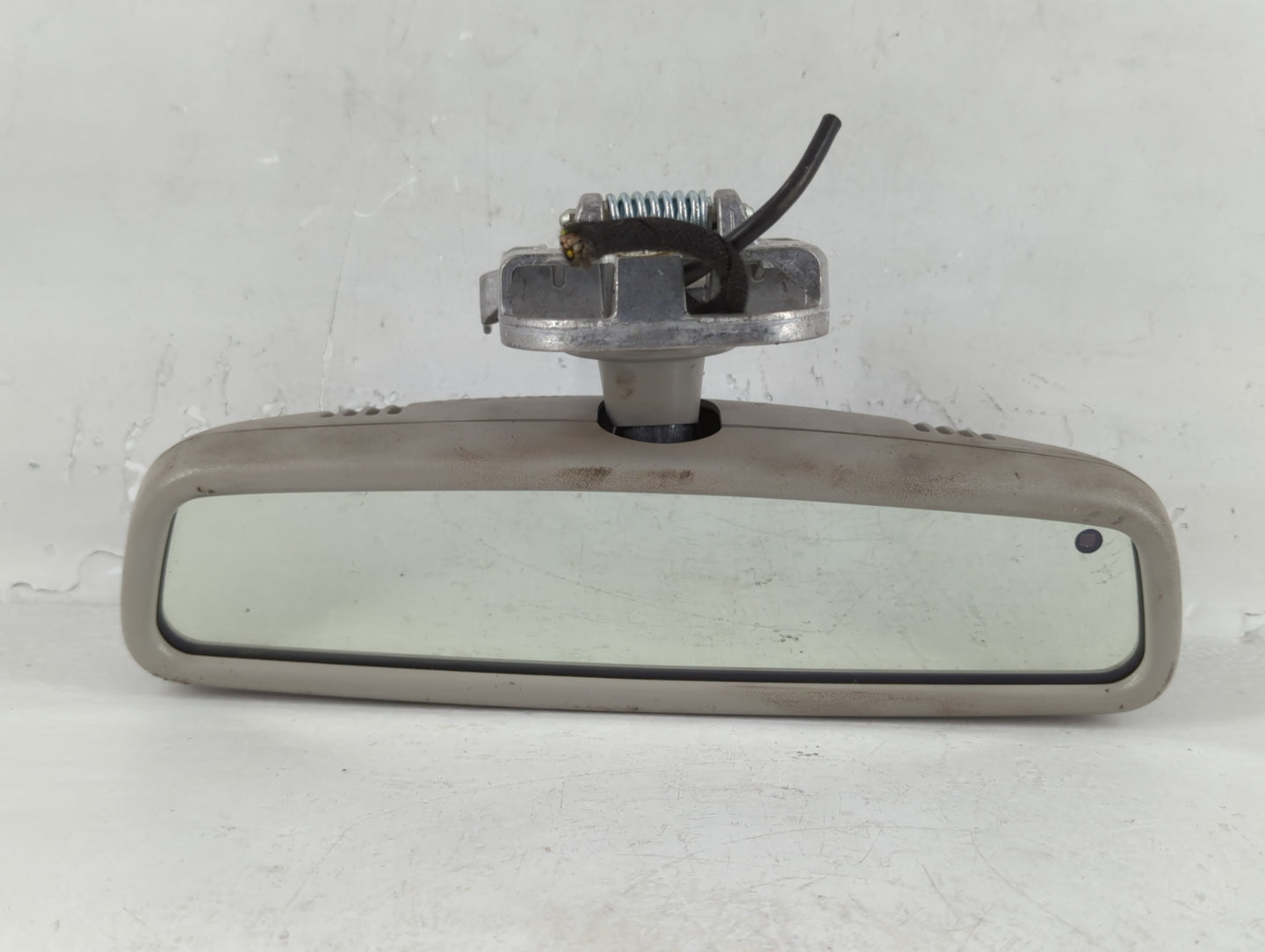 2007 Mercedes-Benz S550 Interior Rear View Mirror Replacement OEM P/N:2218100817 Fits OEM Used Auto Parts - Oemusedautoparts1.com