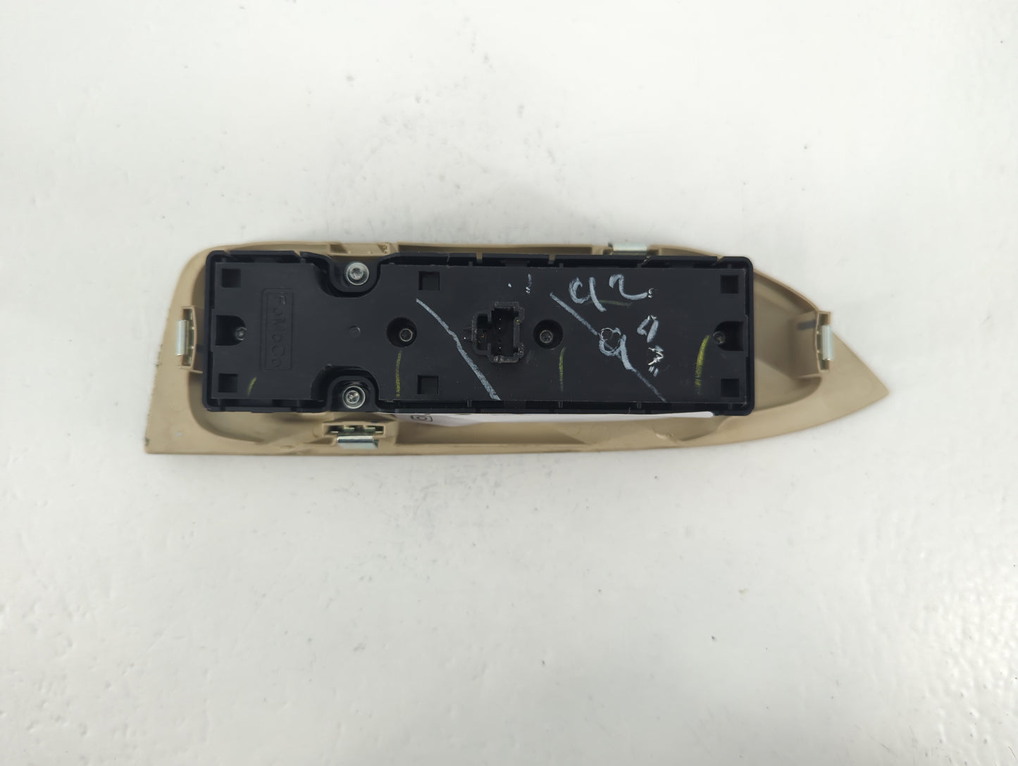 2000-2001 Toyota Camry Master Power Window Switch Replacement Driver Side Left P/N:DP5T-14540-ABW Fits Fits 2000 2001 OEM Used Auto Parts - Oemusedautoparts1.com