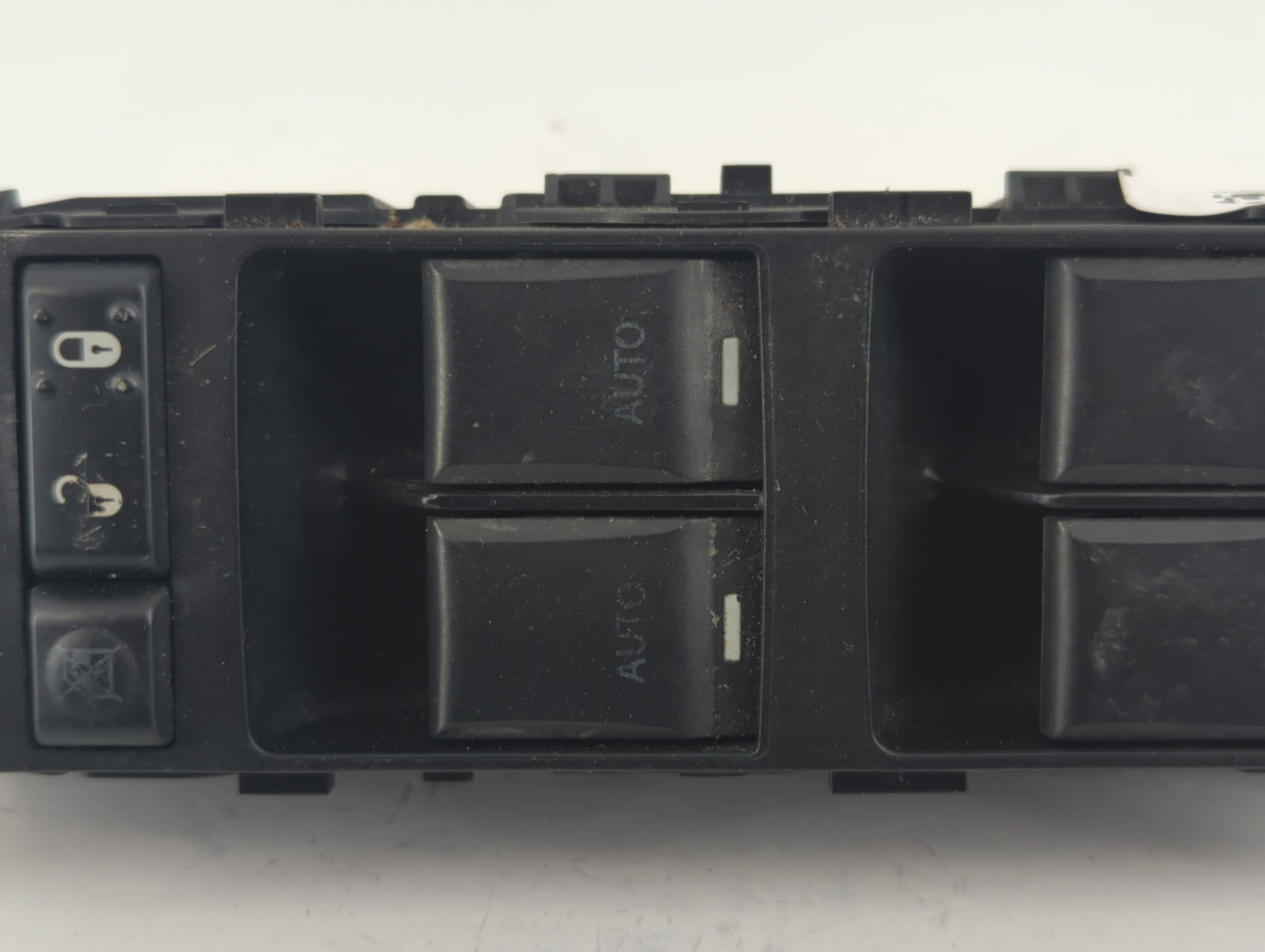 2011-2015 Hyundai Sonata Master Power Window Switch Replacement Driver Side Left P/N:3318A 04602781AA Fits OEM Used Auto Parts - Oemusedautoparts1.com