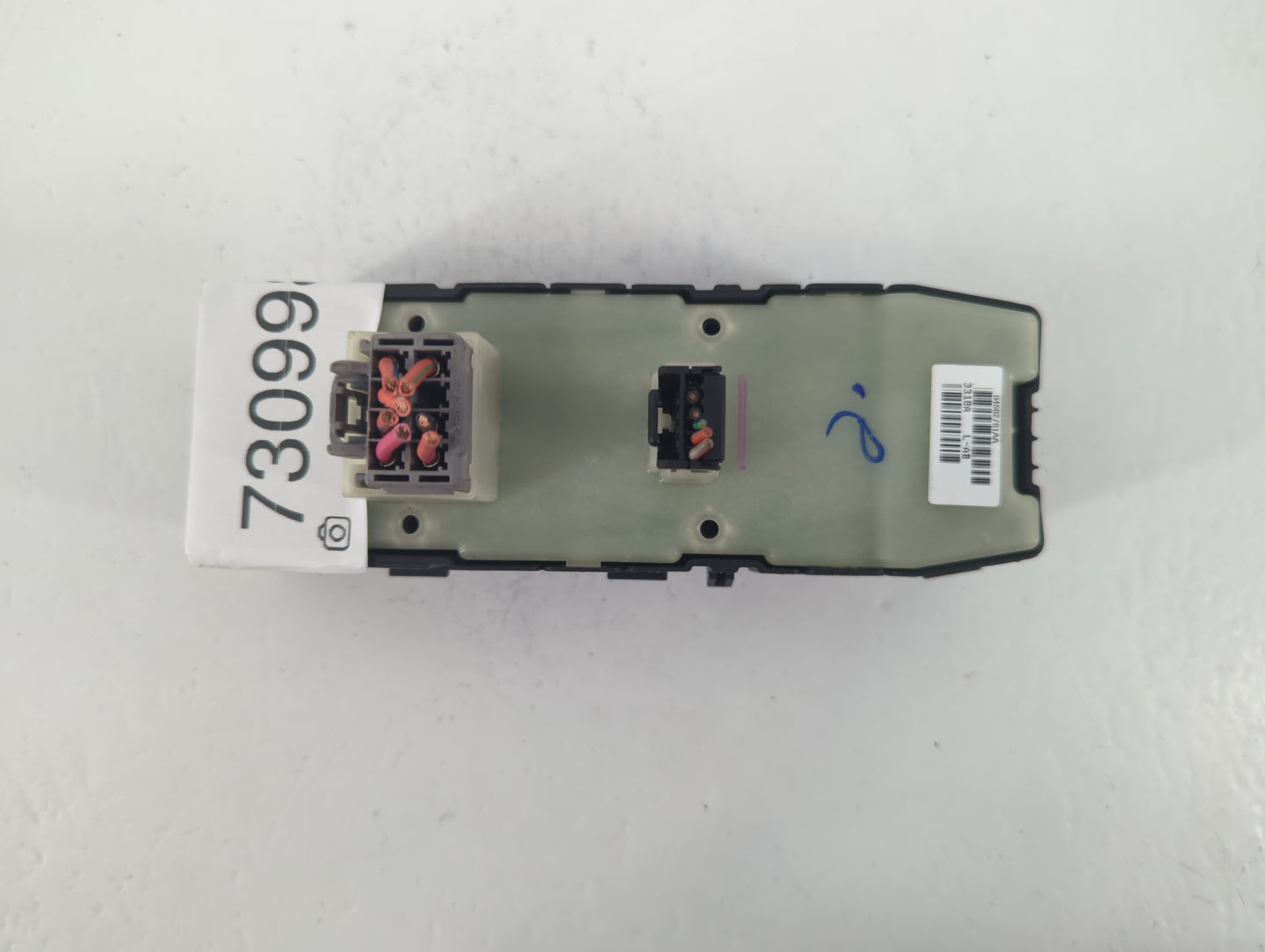 2011-2015 Hyundai Sonata Master Power Window Switch Replacement Driver Side Left P/N:3318A 04602781AA Fits OEM Used Auto Parts - Oemusedautoparts1.com