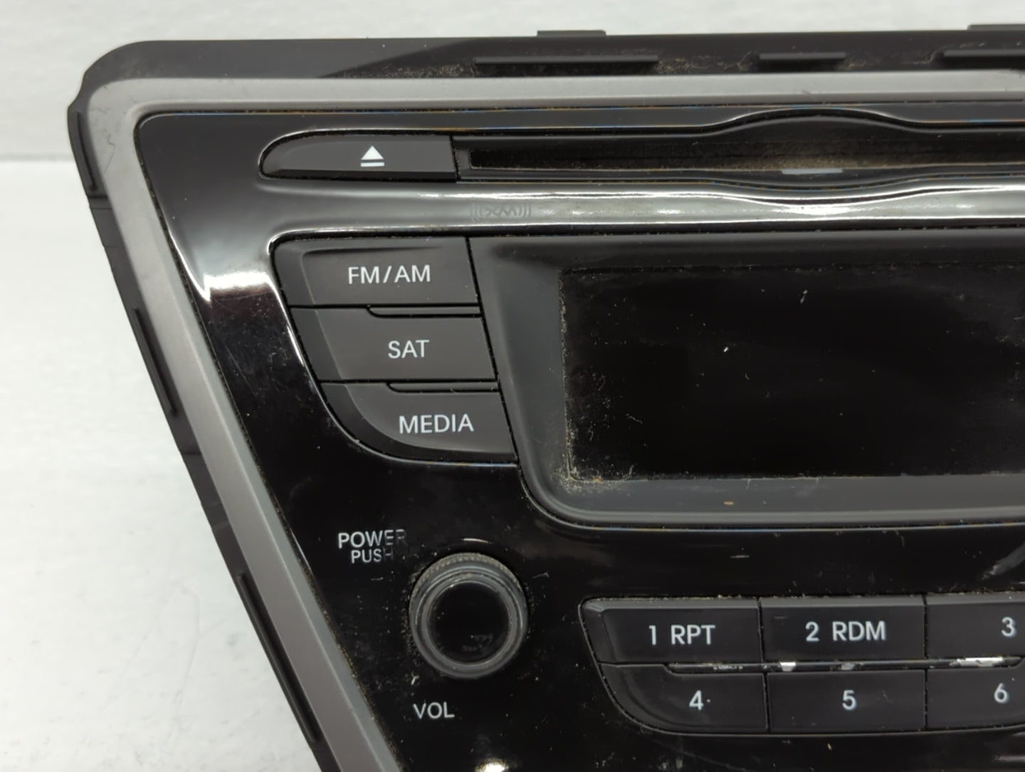 2014-2016 Hyundai Elantra Radio AM FM Cd Player Receiver Replacement P/N:96170-3X156GU Fits Fits 2014 2015 2016 OEM Used Auto Parts - Oemusedautoparts1.com