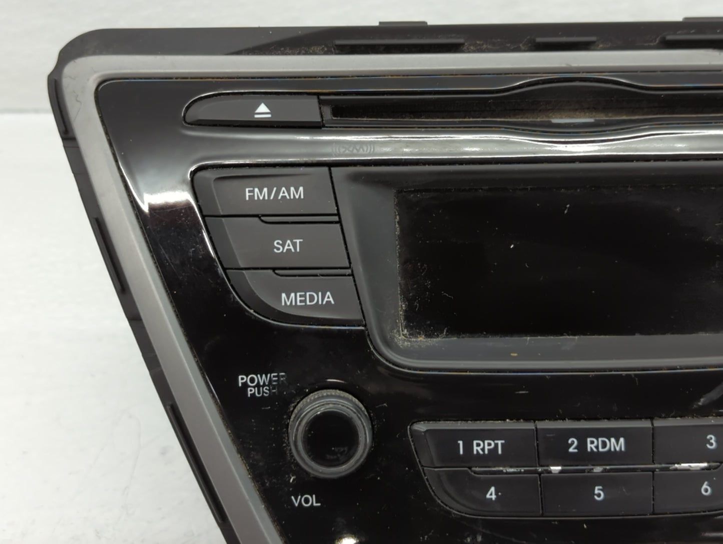 2014-2016 Hyundai Elantra Radio AM FM Cd Player Receiver Replacement P/N:96170-3X156GU Fits Fits 2014 2015 2016 OEM Used Auto Parts - Oemusedautoparts1.com