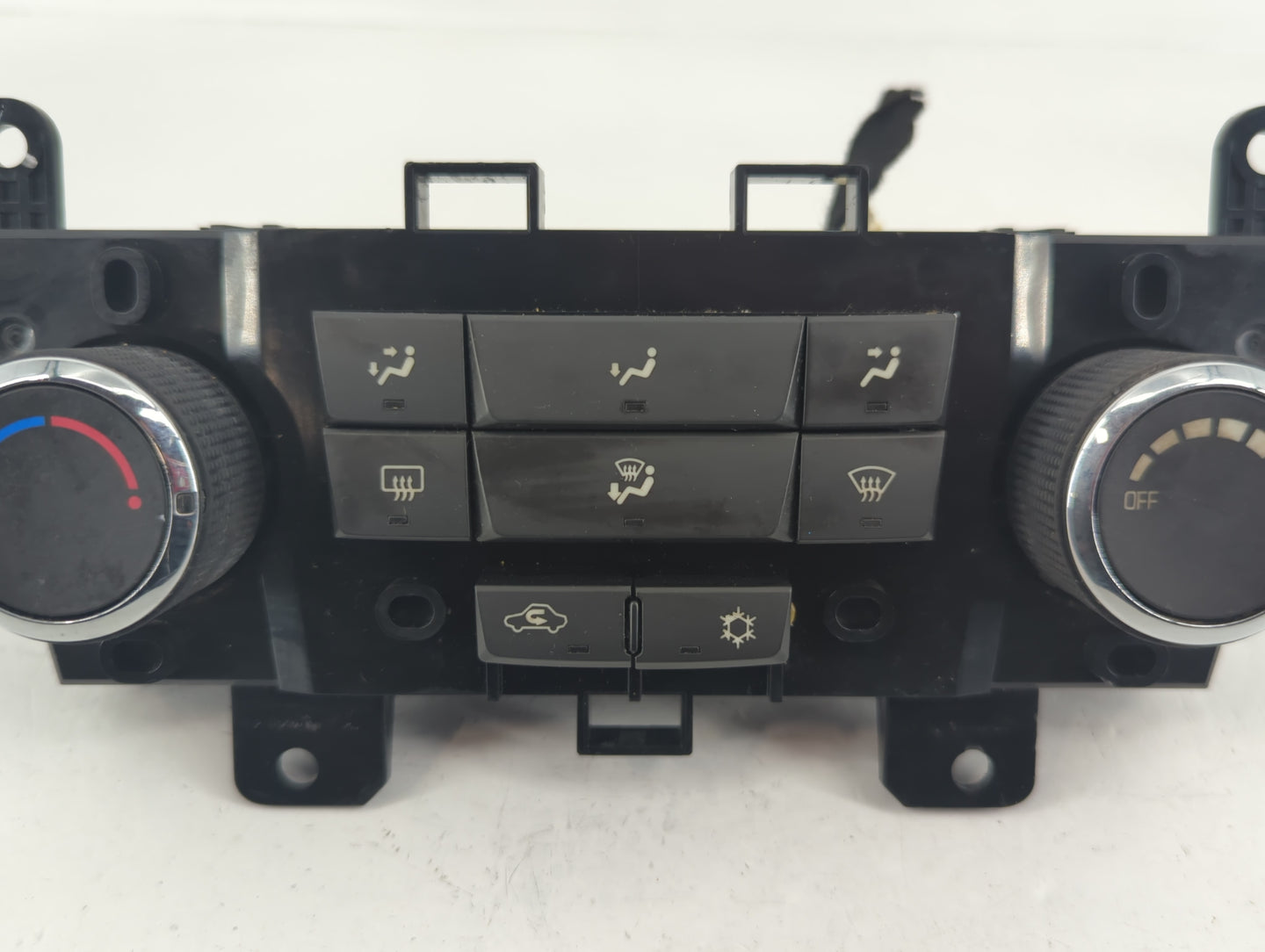2014 Chevrolet Cruze Climate Control Module Temperature AC/Heater Replacement P/N:95146207 Fits OEM Used Auto Parts - Oemusedautoparts1.com
