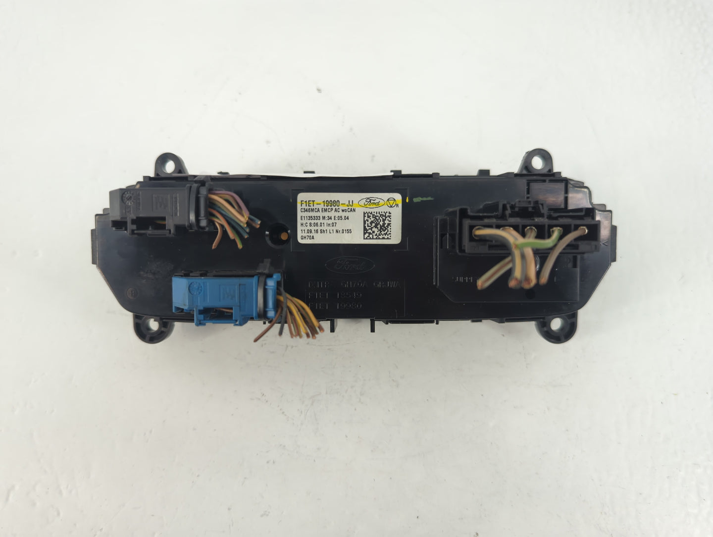 2015-2018 Ford Focus Climate Control Module Temperature AC/Heater Replacement P/N:F1ET-19980-JJ Fits Fits 2015 2016 2017 2018 OEM Used Auto Parts - Oemusedautoparts1.com