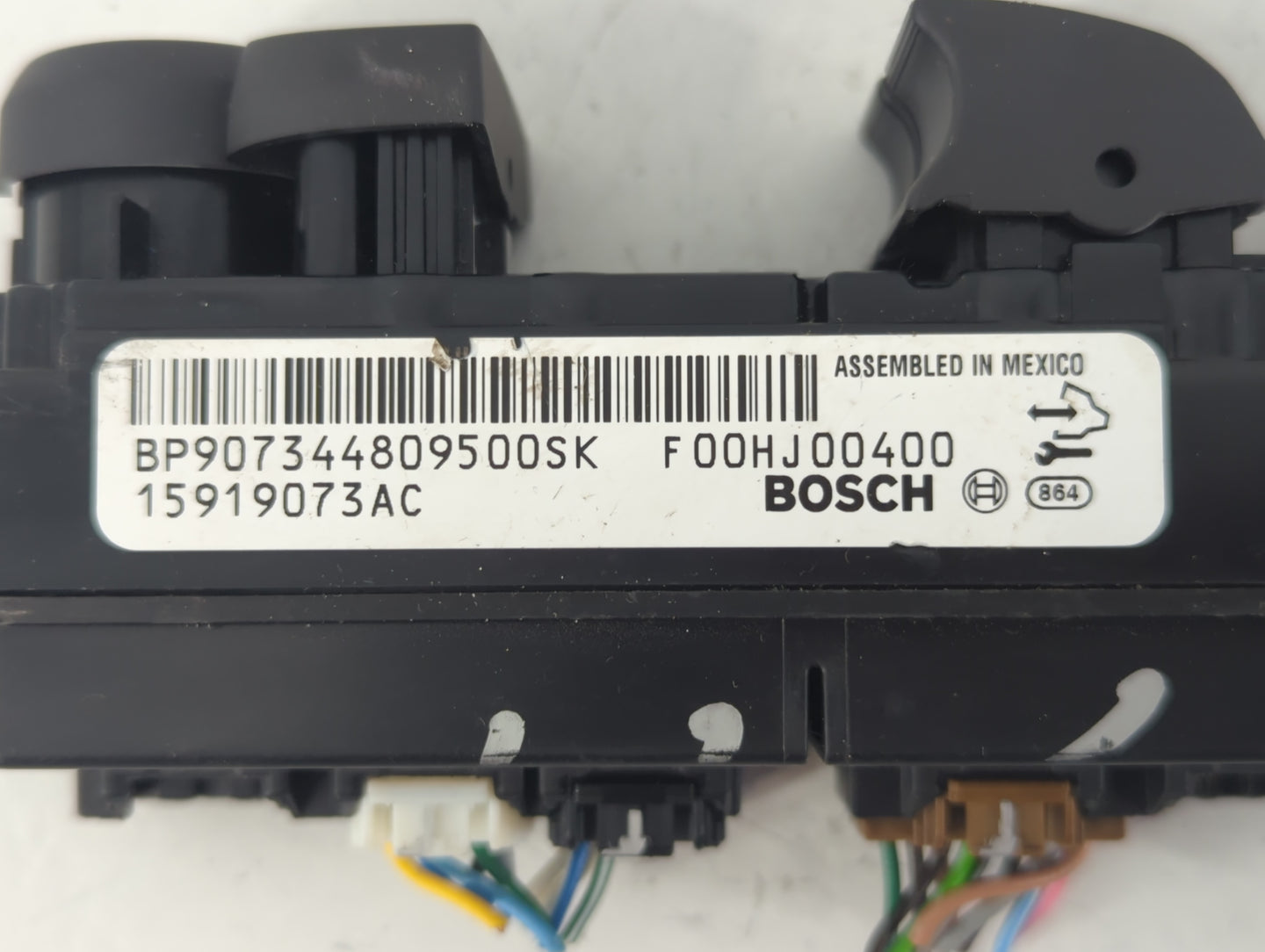 2007-2009 Cadillac Srx Master Power Window Switch Replacement Driver Side Left P/N:F00HJ00400 15919073AC Fits Fits 2007 2008 2009 OEM Used Auto Parts - Oemusedautoparts1.com