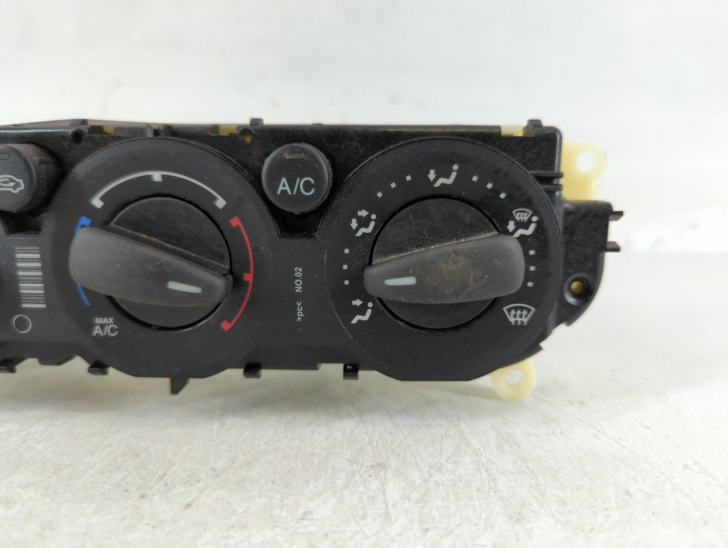 2013-2014 Ford Focus Climate Control Module Temperature AC/Heater Replacement P/N:CM5T-19980-AE Fits Fits 2013 2014 OEM Used Auto Parts - Oemusedautoparts1.com
