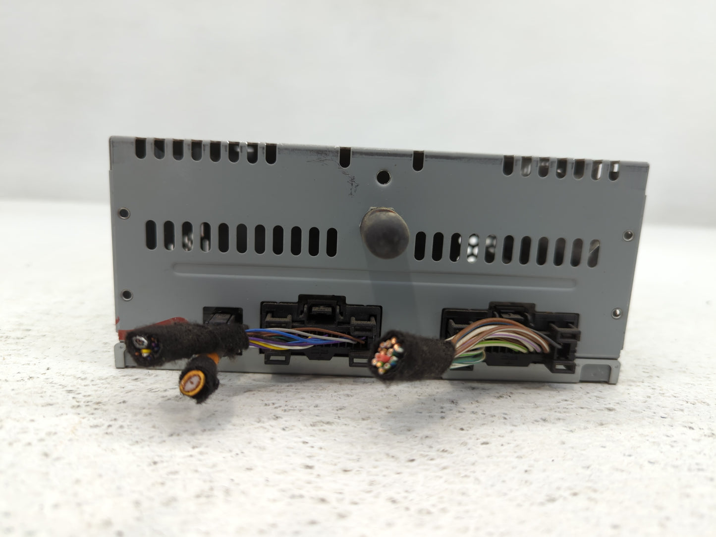 2018 Ford F-150 Radio AM FM Cd Player Receiver Replacement P/N:JL3T-18D832-AB Fits OEM Used Auto Parts - Oemusedautoparts1.com