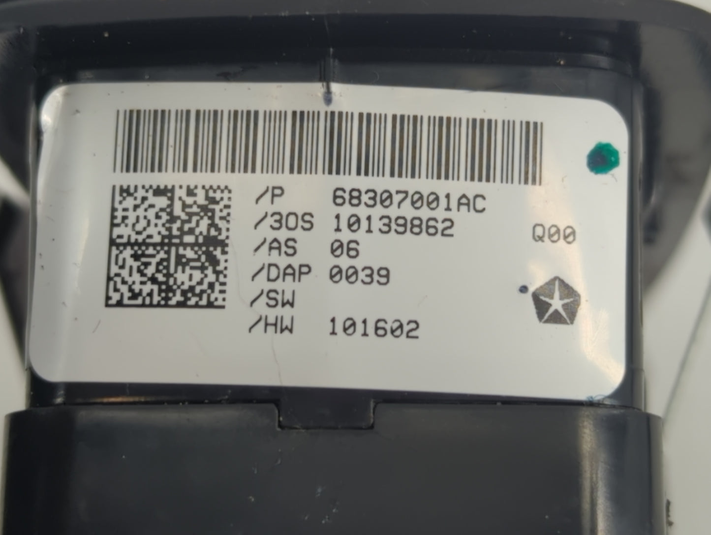 2018-2020 Dodge Journey Master Power Window Switch Replacement Driver Side Left P/N:68307001AC Fits Fits 2018 2019 2020 OEM Used Auto Parts - Oemusedautoparts1.com