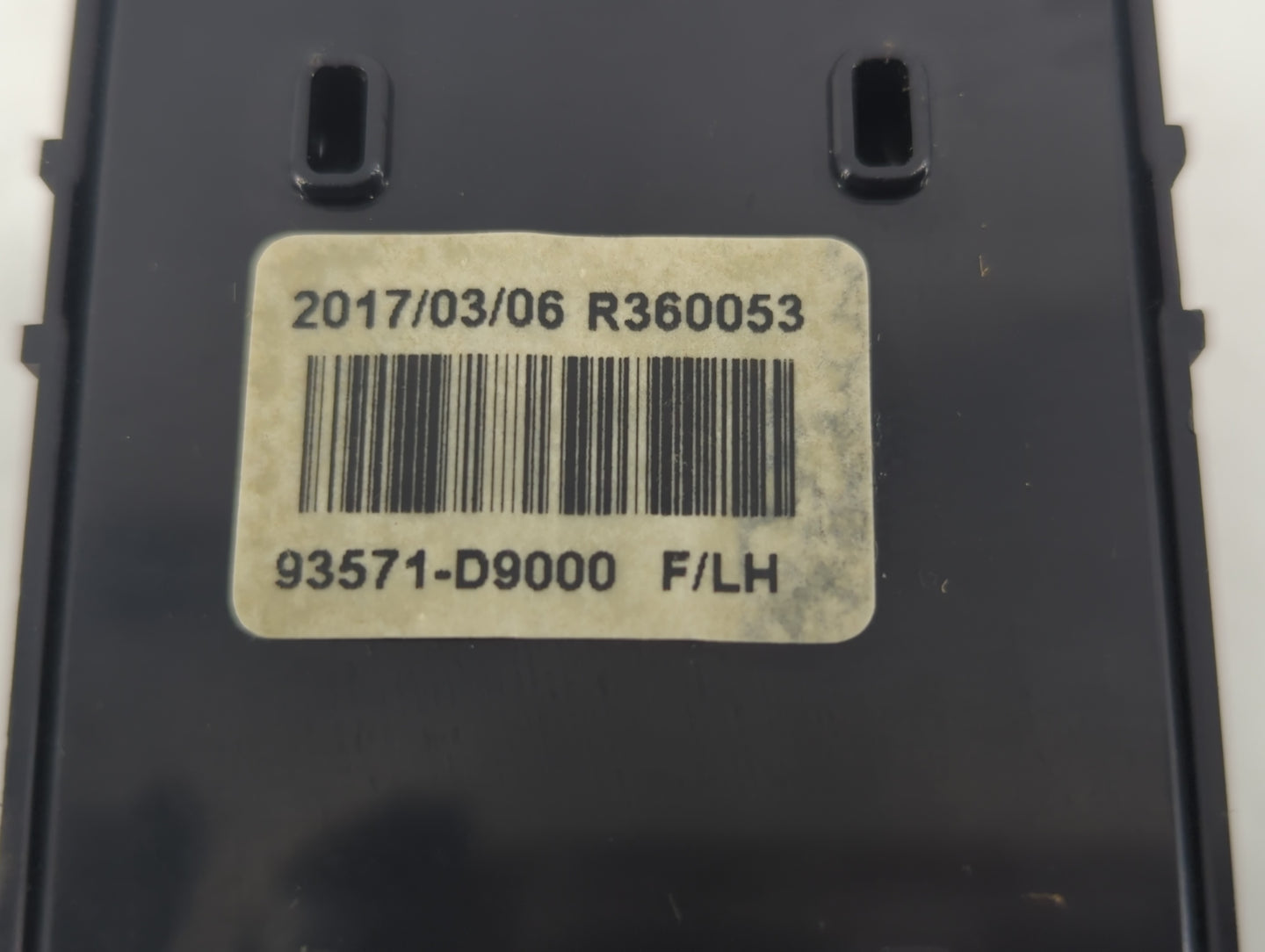 2021-2022 Chevrolet Trailblazer Master Power Window Switch Replacement Driver Side Left P/N:93571-D9000 Fits OEM Used Auto Parts - Oemusedautoparts1.com