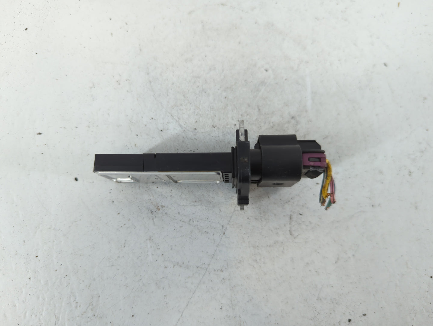 2010-2011 Gmc Terrain Mass Air Flow Meter Maf - Oemusedautoparts1.com