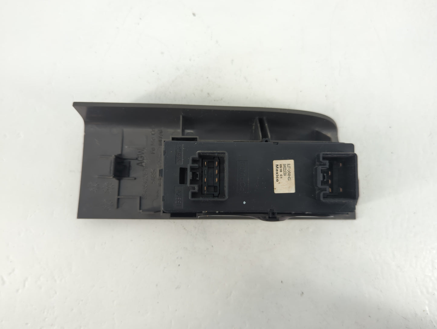 2022 Toyota Rav4 Master Power Window Switch Replacement Driver Side Left P/N:8L8T-14540-ACW Fits Fits 2018 2019 2020 2021 OEM Used Auto Parts - Oemusedautoparts1.com