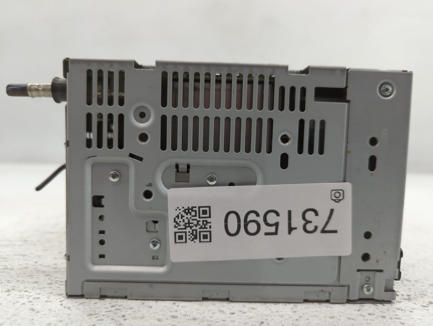 2010 Ford Fusion Radio AM FM Cd Player Receiver Replacement P/N:9E5T-19C157-AC Fits OEM Used Auto Parts - Oemusedautoparts1.com