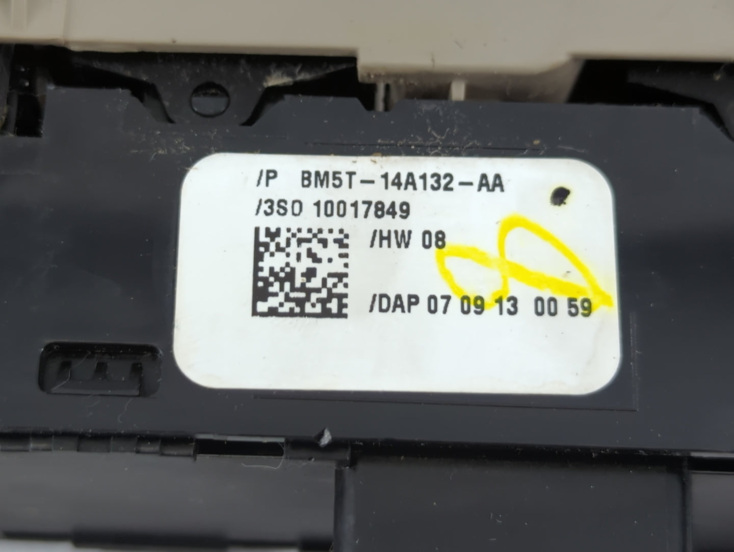 2013-2019 Ford Escape Master Power Window Switch Replacement Driver Side Left P/N:BM5T-14A132-AA Fits OEM Used Auto Parts - Oemusedautoparts1.com