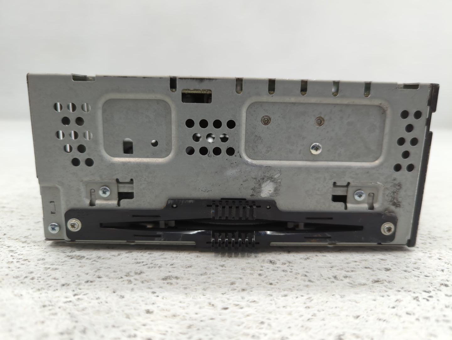 2015-2016 Lincoln Mkc Radio AM FM Cd Player Receiver Replacement P/N:EJ7T-19C107-EA Fits Fits 2015 2016 OEM Used Auto Parts - Oemusedautoparts1.com
