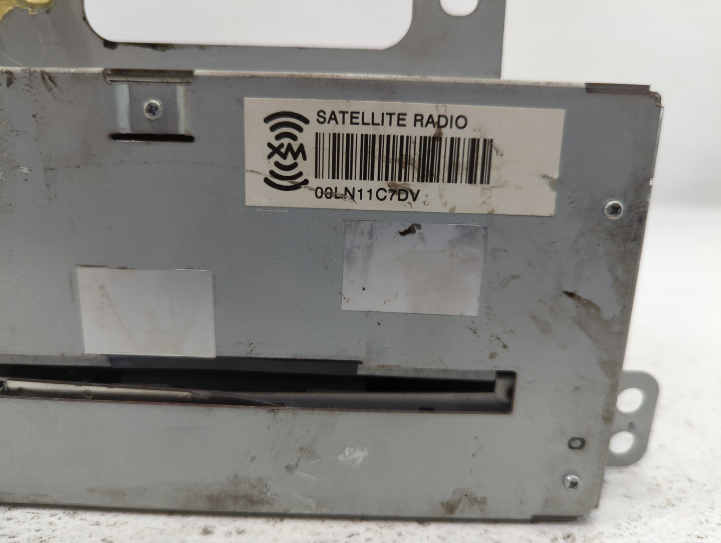 2008-2011 Cadillac Cts Radio AM FM Cd Player Receiver Replacement P/N:20880268 Fits Fits 2008 2009 2010 2011 OEM Used Auto Parts - Oemusedautoparts1.com