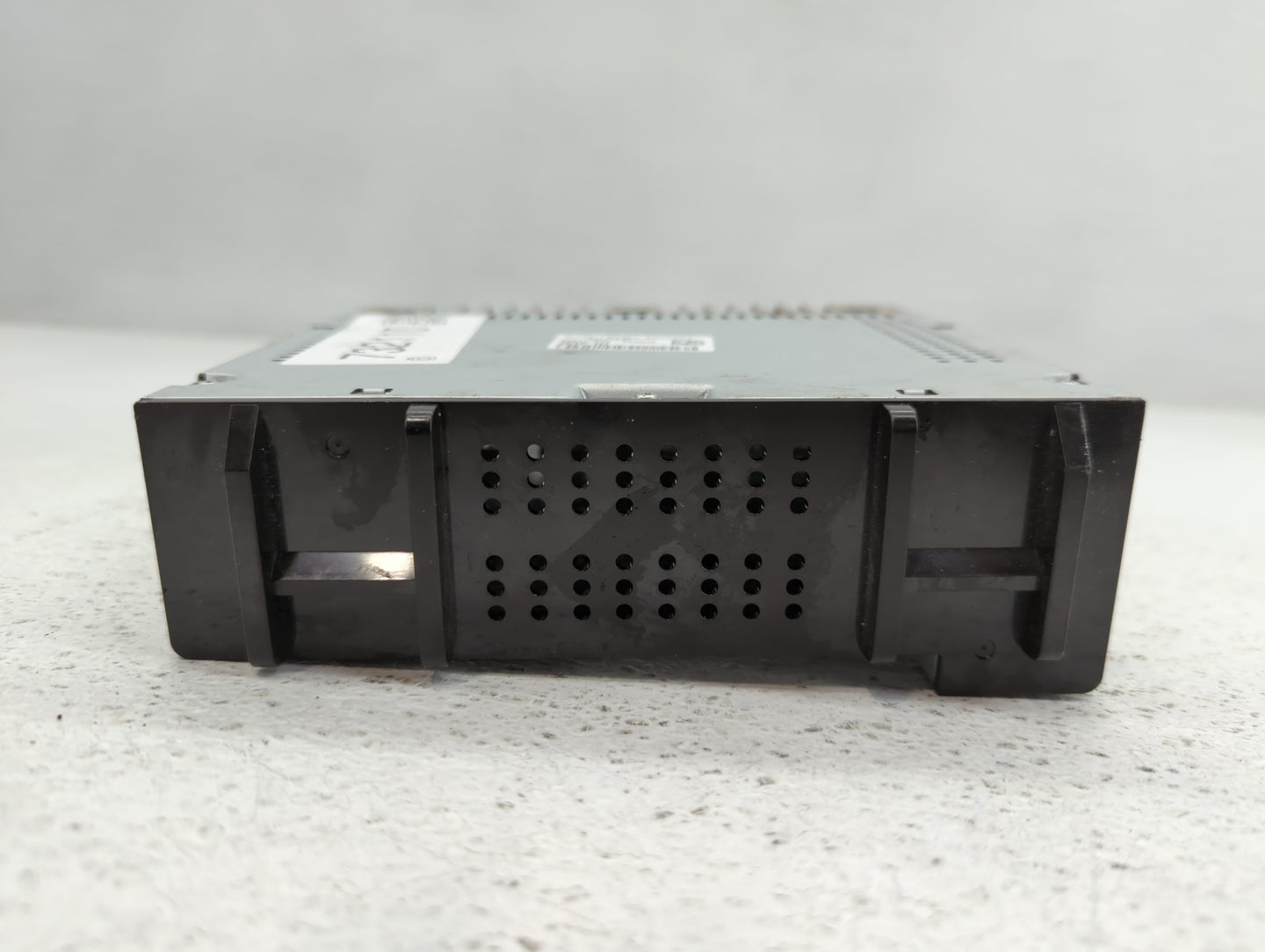 2019-2021 Chevrolet Malibu Radio AM FM Cd Player Receiver Replacement P/N:84950419 Fits Fits 2019 2020 2021 OEM Used Auto Parts - Oemusedautoparts1.com