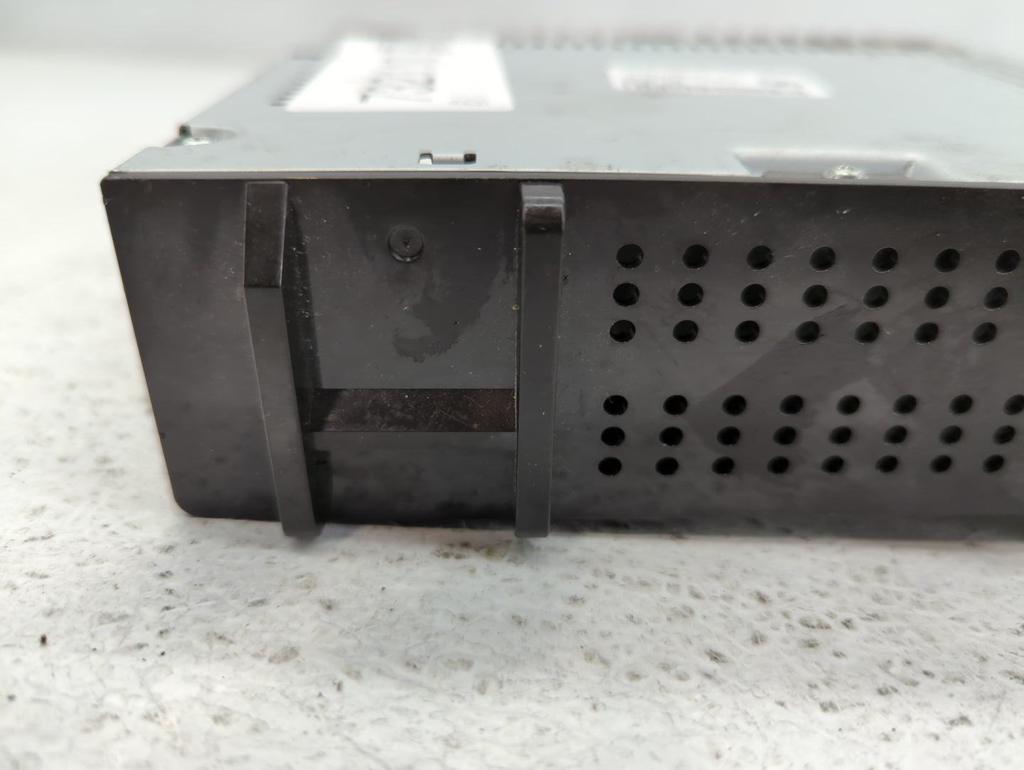 2019-2021 Chevrolet Malibu Radio AM FM Cd Player Receiver Replacement P/N:84950419 Fits Fits 2019 2020 2021 OEM Used Auto Parts - Oemusedautoparts1.com