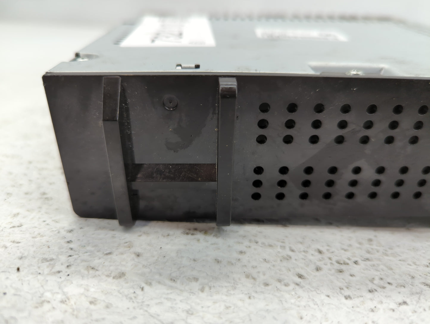 2019-2021 Chevrolet Malibu Radio AM FM Cd Player Receiver Replacement P/N:84950419 Fits Fits 2019 2020 2021 OEM Used Auto Parts - Oemusedautoparts1.com