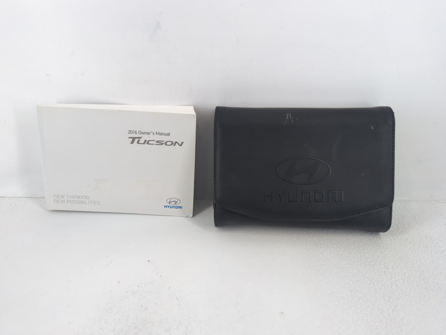 2016 Hyundai Tucson Owners Manual Book Guide P/N:GD30-EU56D OEM Used Auto Parts - Oemusedautoparts1.com