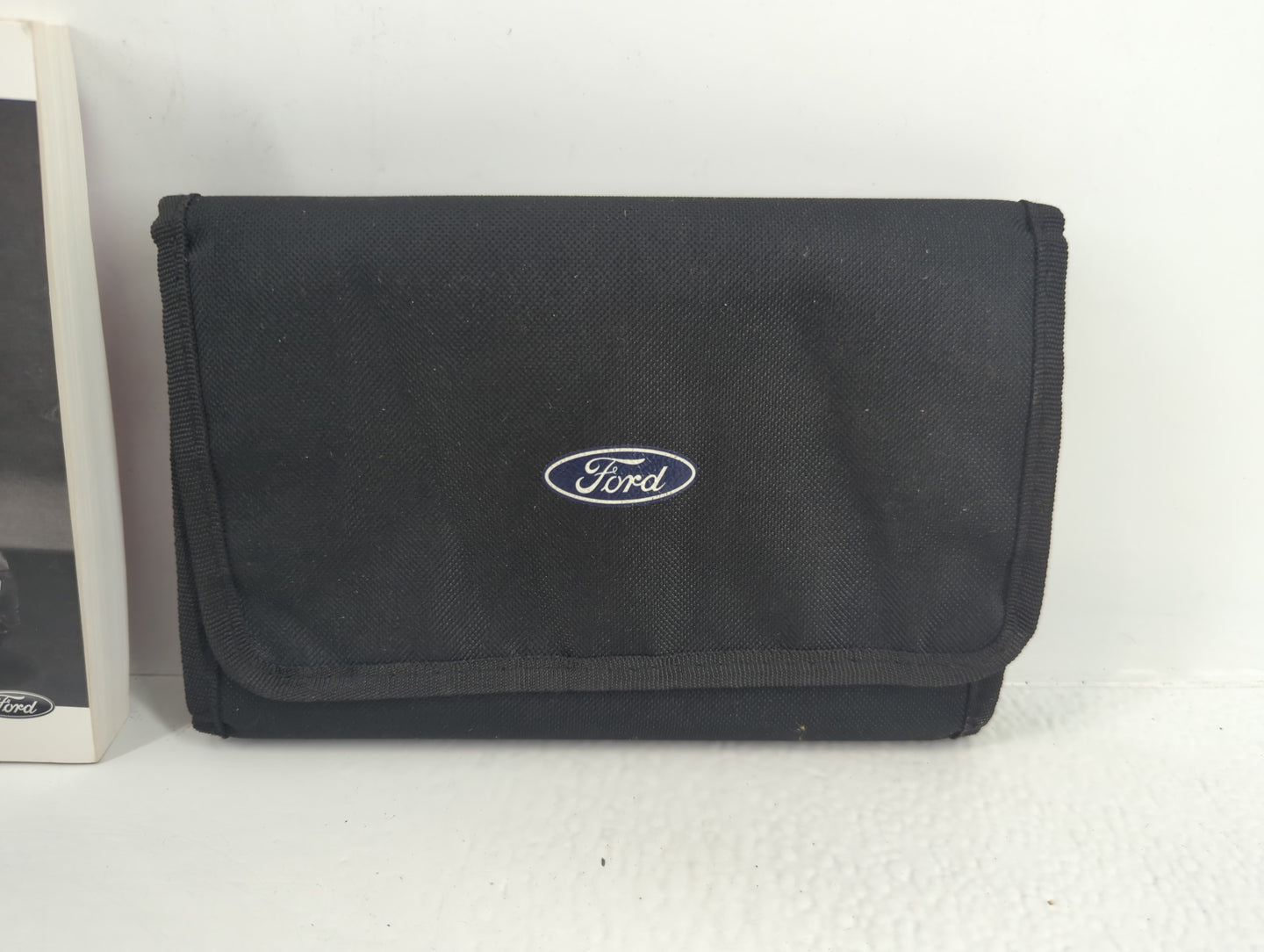 2019 Ford Fusion Owners Manual Book Guide P/N:KE5J 19A321 AA OEM Used Auto Parts - Oemusedautoparts1.com