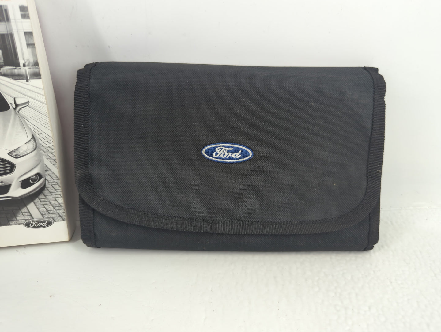 2015 Ford Fusion Owners Manual Book Guide P/N:FE5J 19A321 AB OEM Used Auto Parts - Oemusedautoparts1.com
