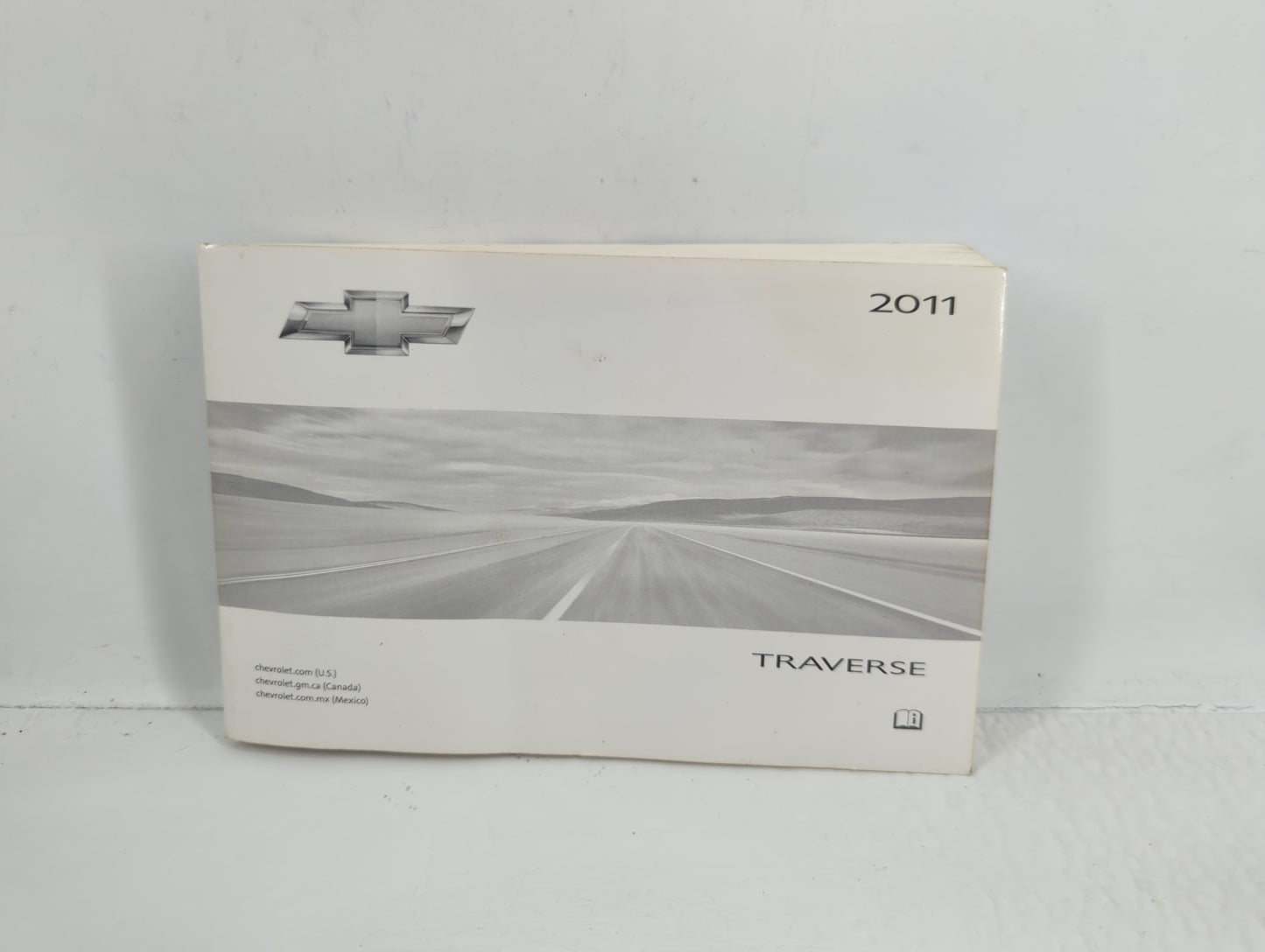 2011 Chevrolet Traverse Owners Manual Book Guide P/N:20759682 A OEM Used Auto Parts - Oemusedautoparts1.com