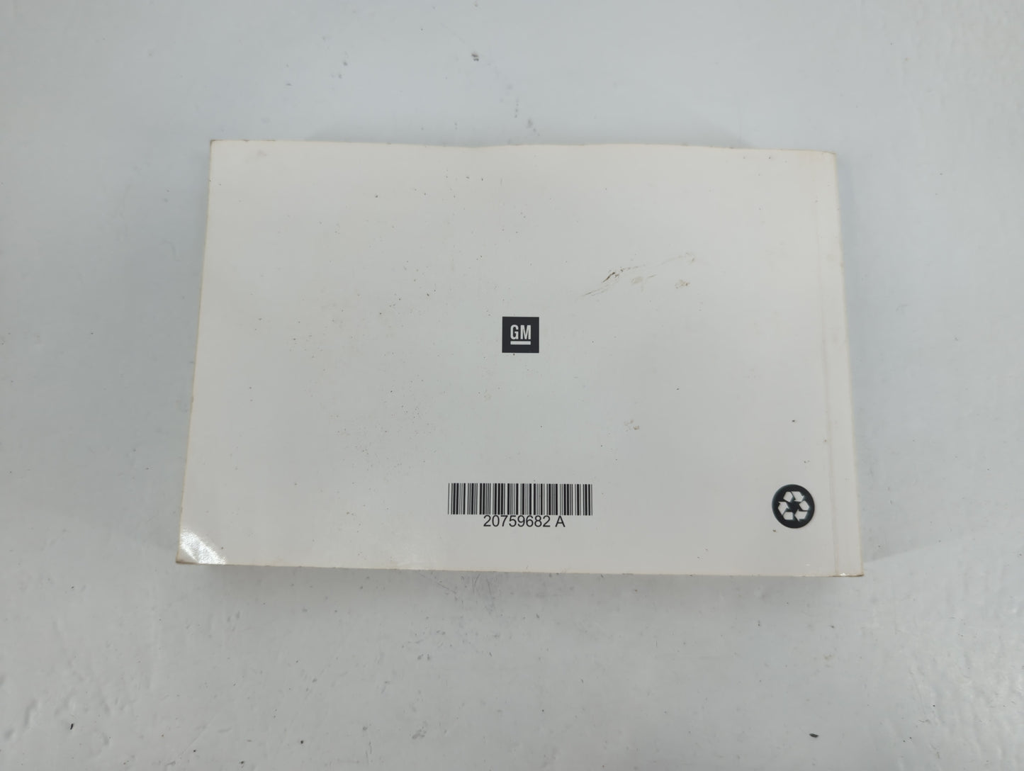 2011 Chevrolet Traverse Owners Manual Book Guide P/N:20759682 A OEM Used Auto Parts - Oemusedautoparts1.com