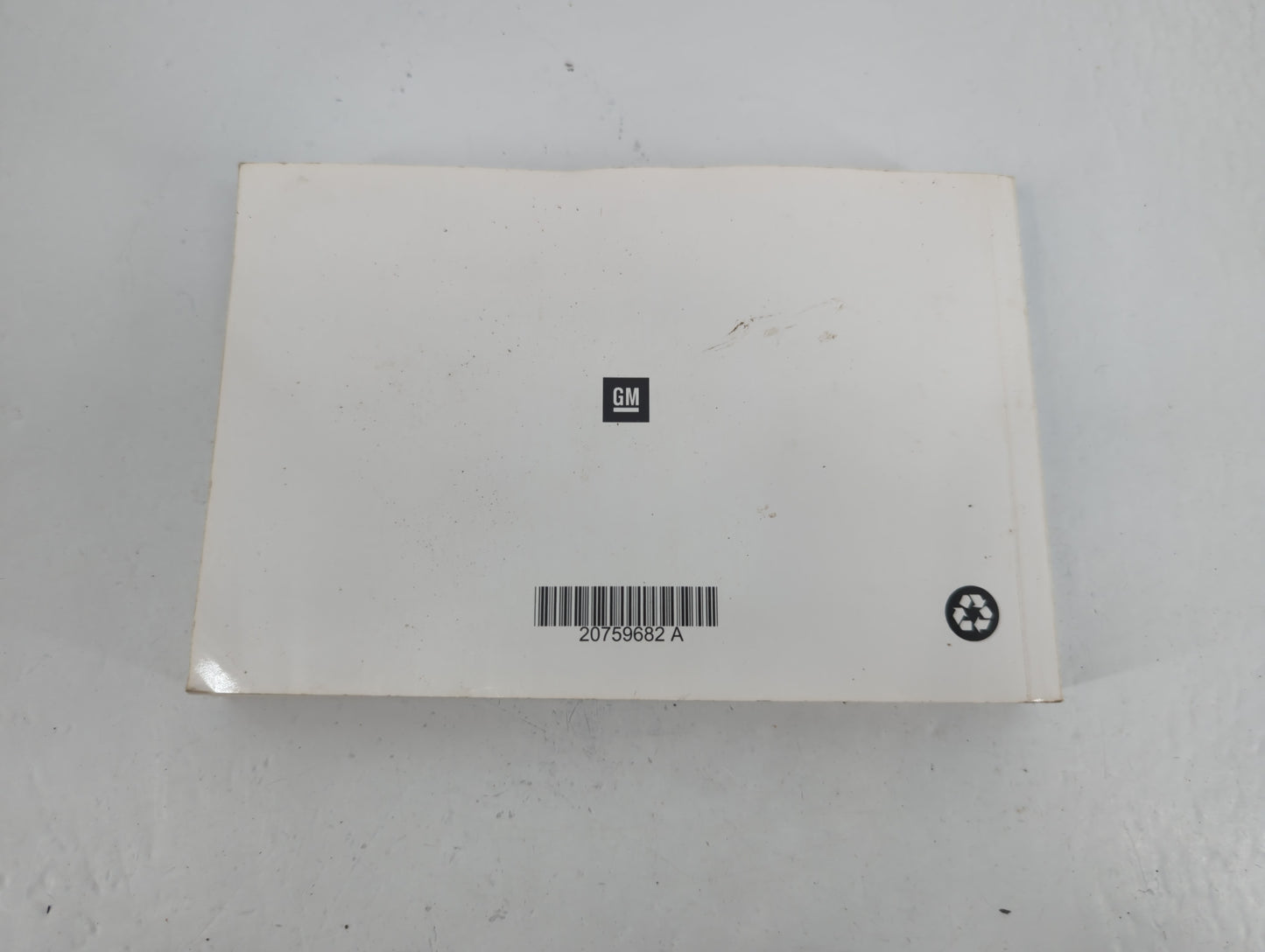 2011 Chevrolet Traverse Owners Manual Book Guide P/N:20759682 A OEM Used Auto Parts - Oemusedautoparts1.com