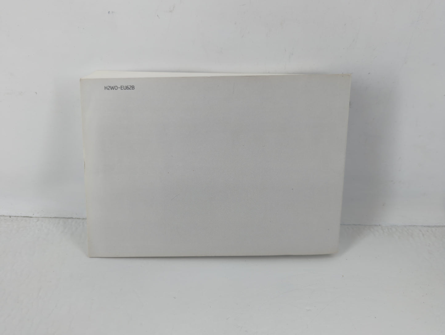 2017 Hyundai Santa Fe Owners Manual Book Guide P/N:H2W0-EU62B OEM Used Auto Parts - Oemusedautoparts1.com