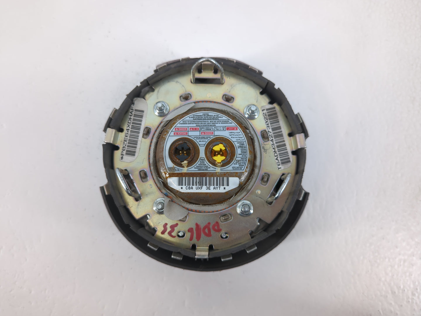 2006-2010 Chrysler Pt Cruiser Air Bag Driver Left Steering Wheel Mounted P/N:C8A UXF 3E AYT Fits Fits 2006 2007 2008 2009 2010 OEM Used Auto Parts - Oemusedautoparts1.com