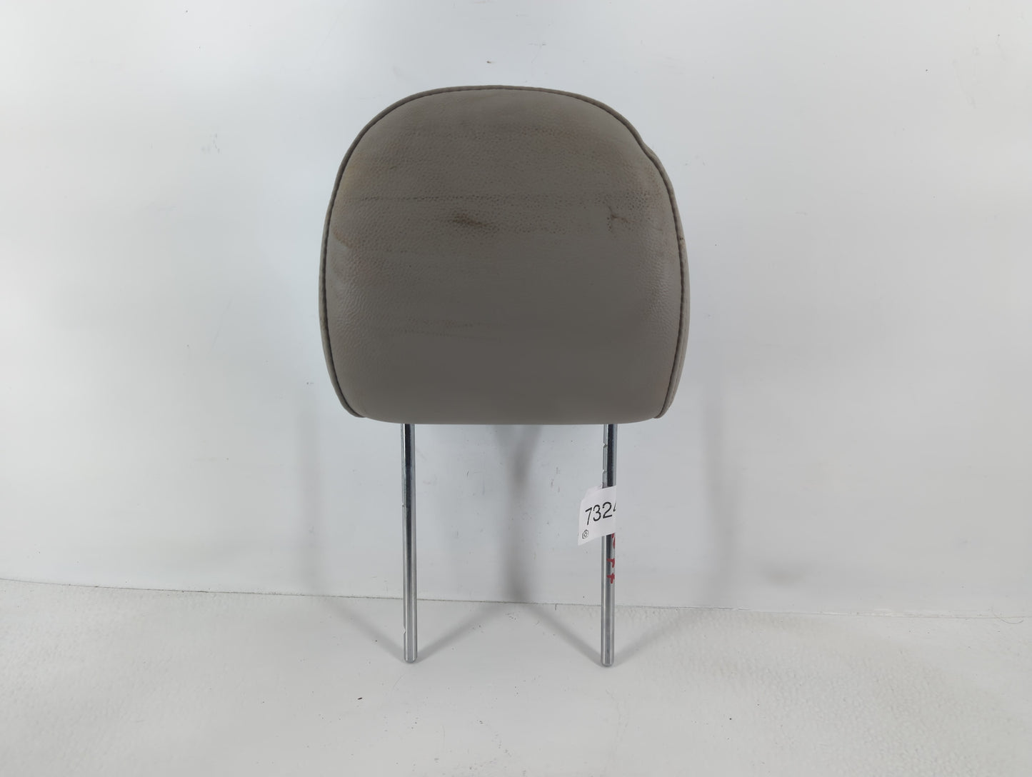 2005-2007 Chrysler 300 Headrest Head Rest Front Driver Passenger Seat Fits Fits 2005 2006 2007 OEM Used Auto Parts - Oemusedautoparts1.com