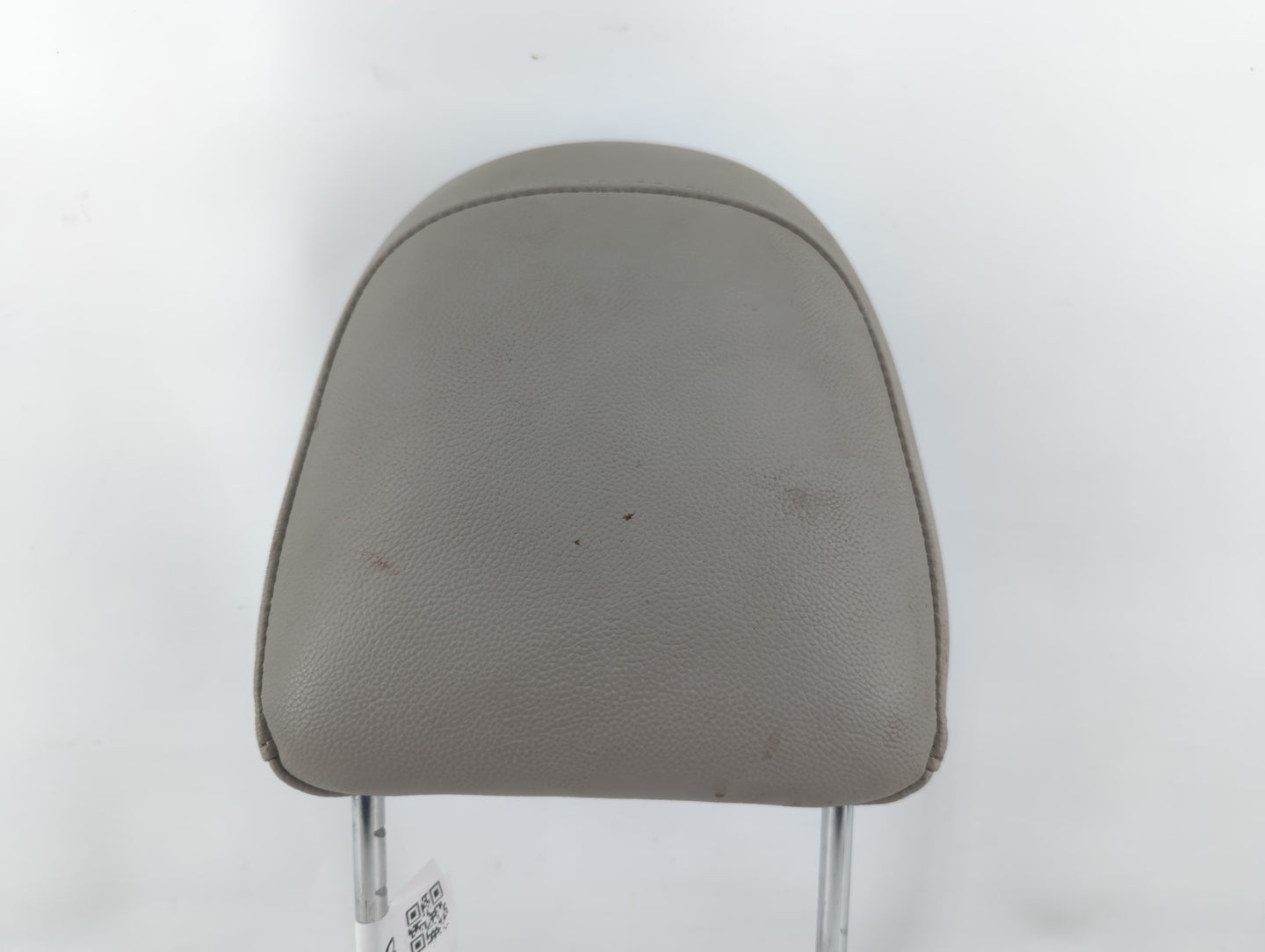 2005-2007 Chrysler 300 Headrest Head Rest Front Driver Passenger Seat Fits Fits 2005 2006 2007 OEM Used Auto Parts - Oemusedautoparts1.com