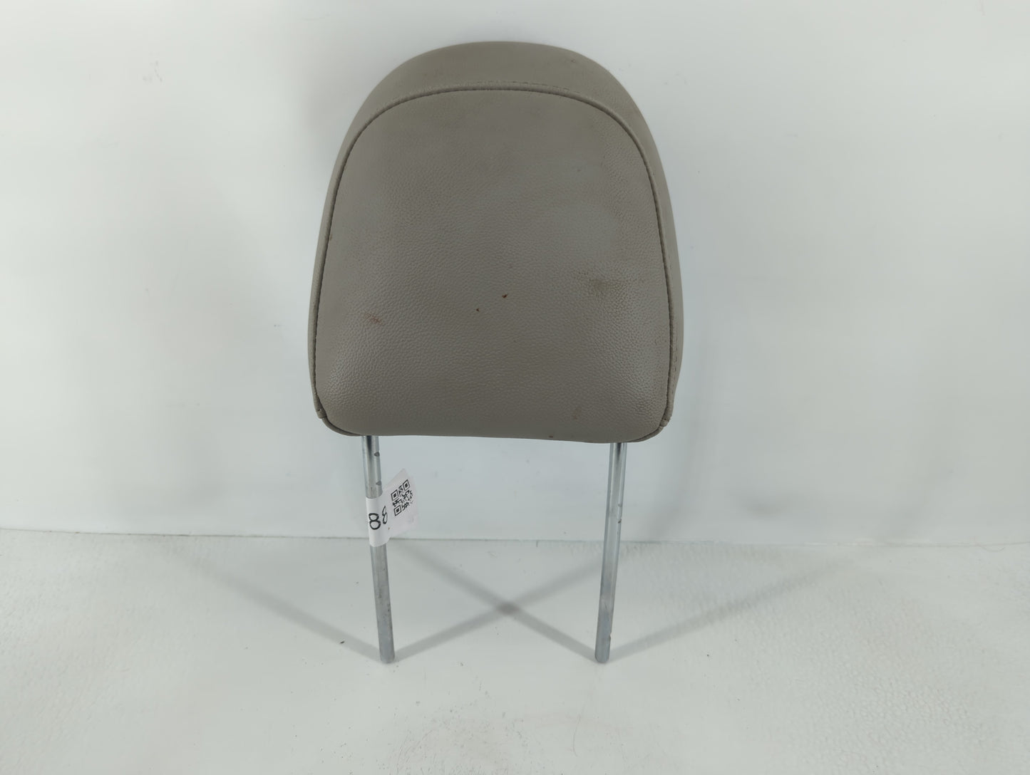 2005-2007 Chrysler 300 Headrest Head Rest Front Driver Passenger Seat Fits Fits 2005 2006 2007 OEM Used Auto Parts - Oemusedautoparts1.com