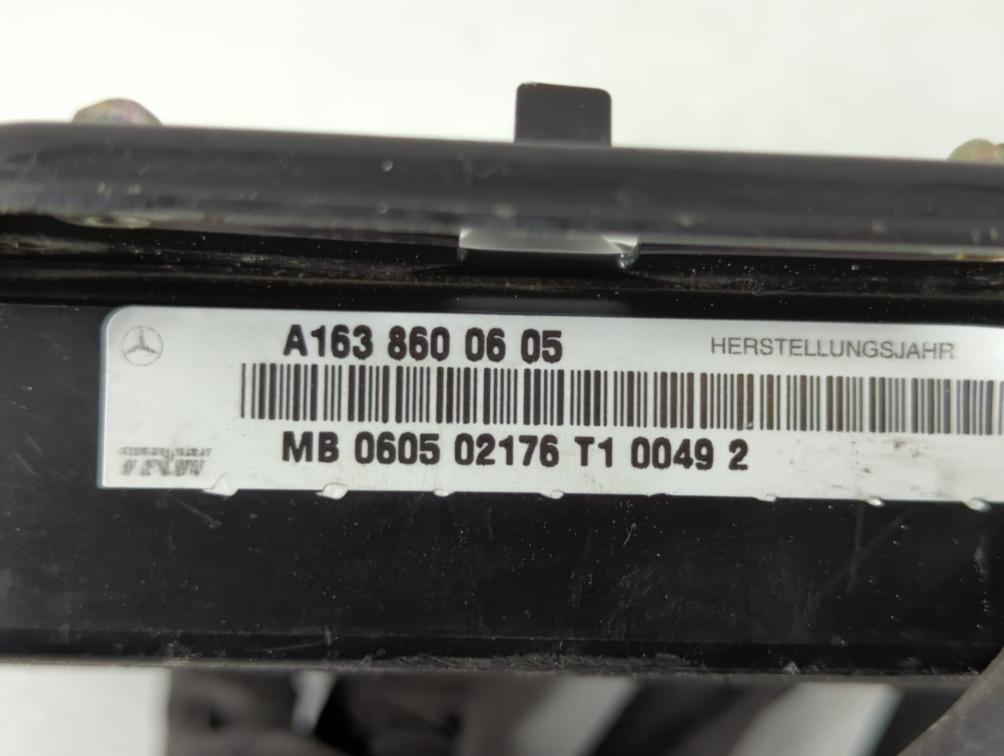 2000-2003 Mercedes-Benz Ml320 Air Bag Passenger Right Dashboard OEM P/N:A 163 860 06 05 Fits Fits 2000 2001 2002 2003 2004 2005 OEM Used Auto Parts - Oemusedautoparts1.com