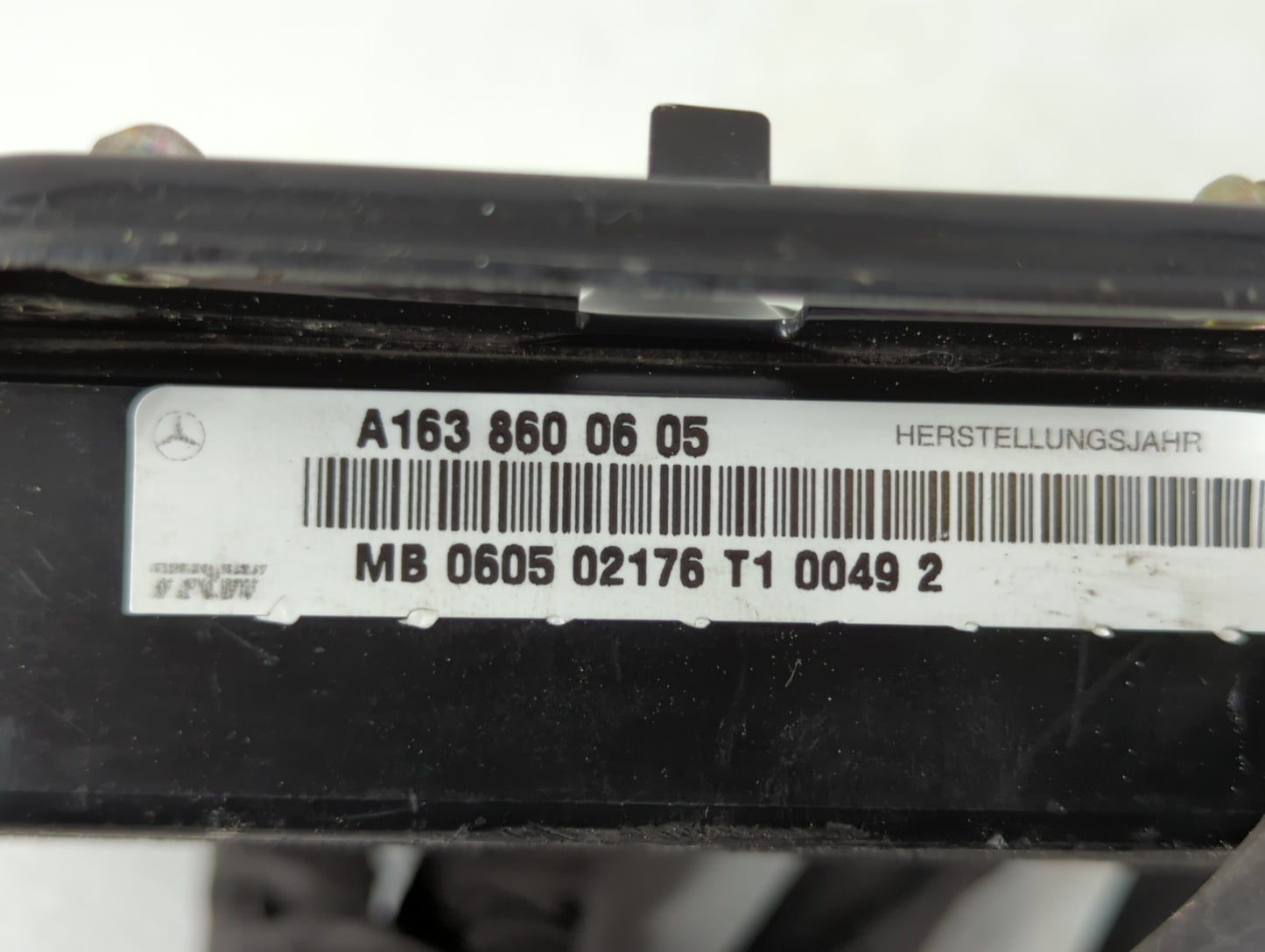 2000-2003 Mercedes-Benz Ml320 Air Bag Passenger Right Dashboard OEM P/N:A 163 860 06 05 Fits Fits 2000 2001 2002 2003 2004 2005 OEM Used Auto Parts - Oemusedautoparts1.com