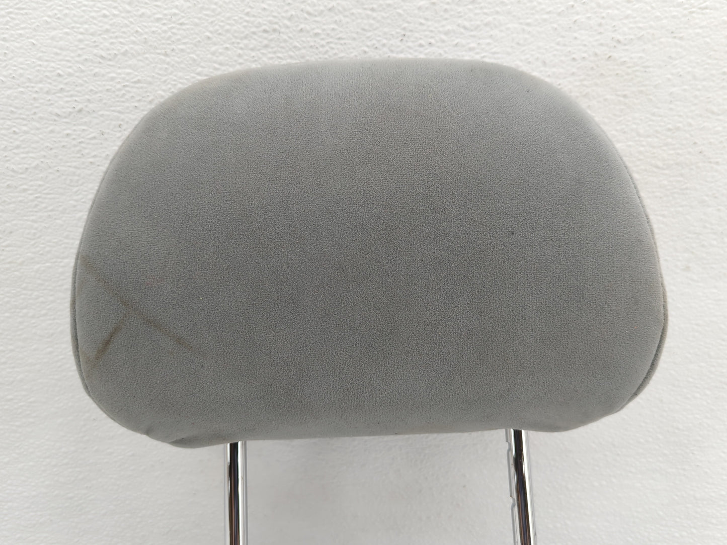 2005-2006 Ford Five Hundred Headrest Head Rest Front Driver Passenger Seat Fits Fits 2005 2006 OEM Used Auto Parts - Oemusedautoparts1.com