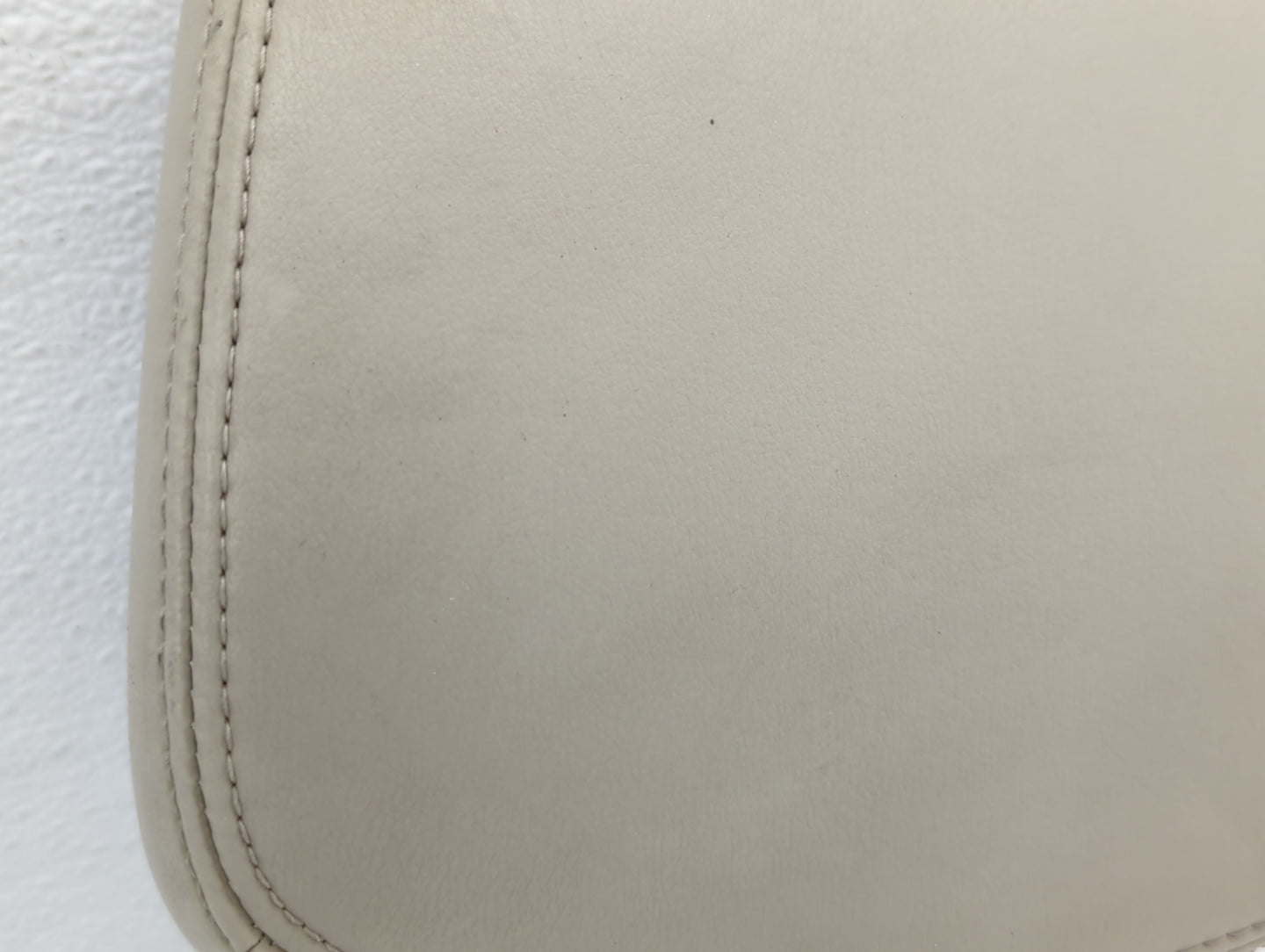 2010 Cadillac Srx Headrest Head Rest Front Driver Passenger Seat Fits OEM Used Auto Parts - Oemusedautoparts1.com