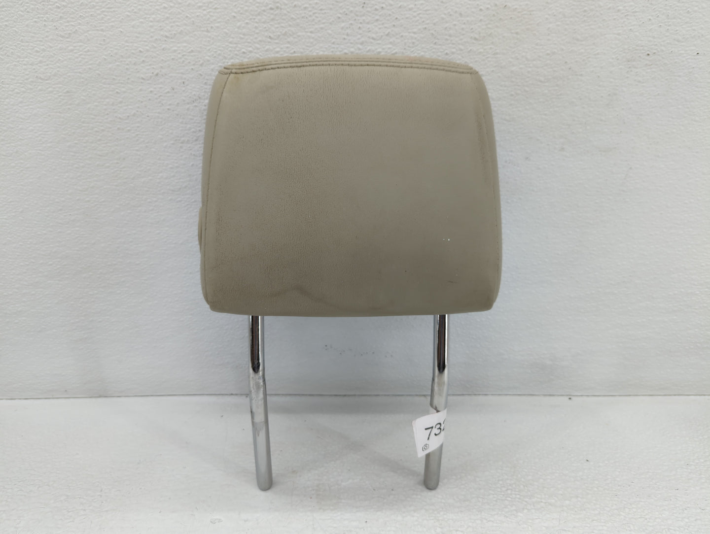2010 Cadillac Srx Headrest Head Rest Rear Seat Fits OEM Used Auto Parts - Oemusedautoparts1.com