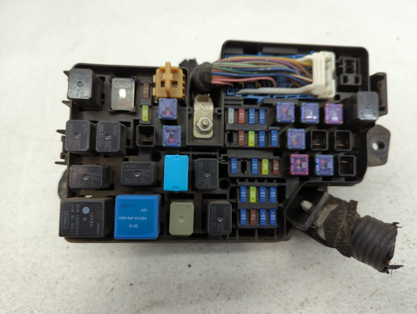 2011 Mazda 3 Fusebox Fuse Box Panel Relay Module P/N:BBM6-66761 Fits OEM Used Auto Parts - Oemusedautoparts1.com