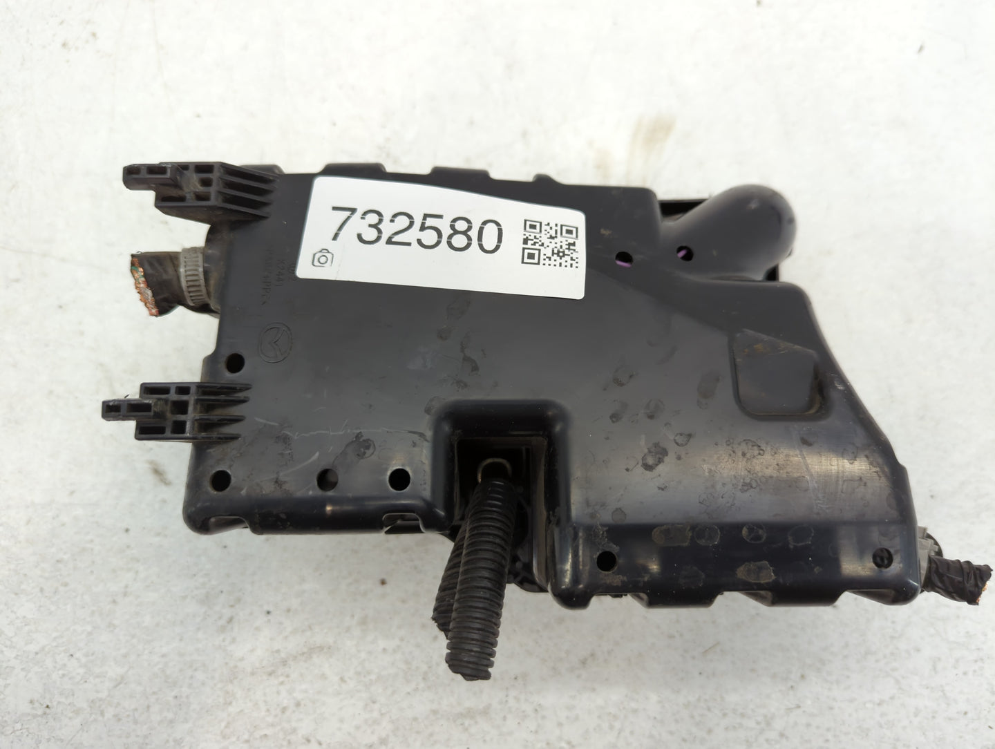 2011 Mazda 3 Fusebox Fuse Box Panel Relay Module P/N:BBM6-66761 Fits OEM Used Auto Parts - Oemusedautoparts1.com