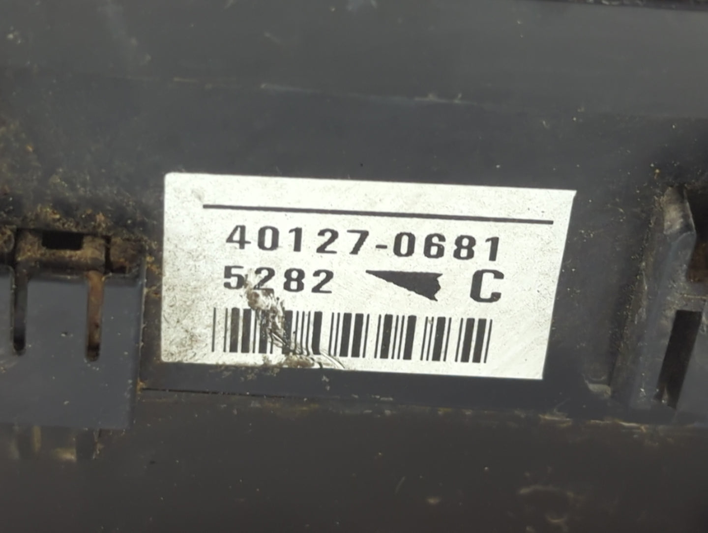 2004 Mitsubishi Galant Fusebox Fuse Box Panel Relay Module P/N:40127-0681 Fits OEM Used Auto Parts - Oemusedautoparts1.com