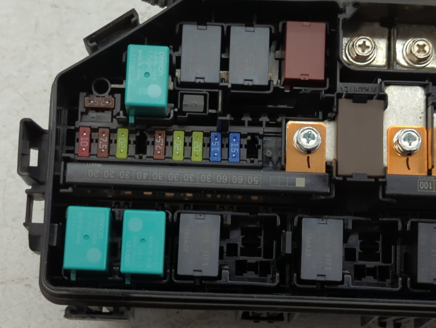 2015 Honda Civic Fusebox Fuse Box Panel Relay Module P/N:072R118KWH TR0 A012 A0 Fits OEM Used Auto Parts - Oemusedautoparts1.com