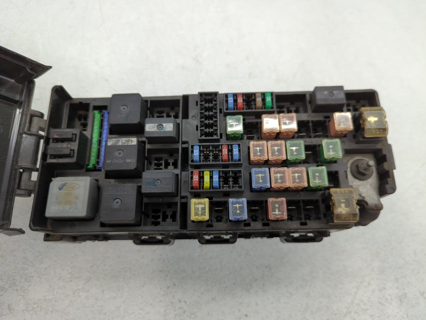 2005-2007 Ford Five Hundred Fusebox Fuse Box Panel Relay Module P/N:7154-3176 Fits Fits 2005 2006 2007 OEM Used Auto Parts - Oemusedautoparts1.com
